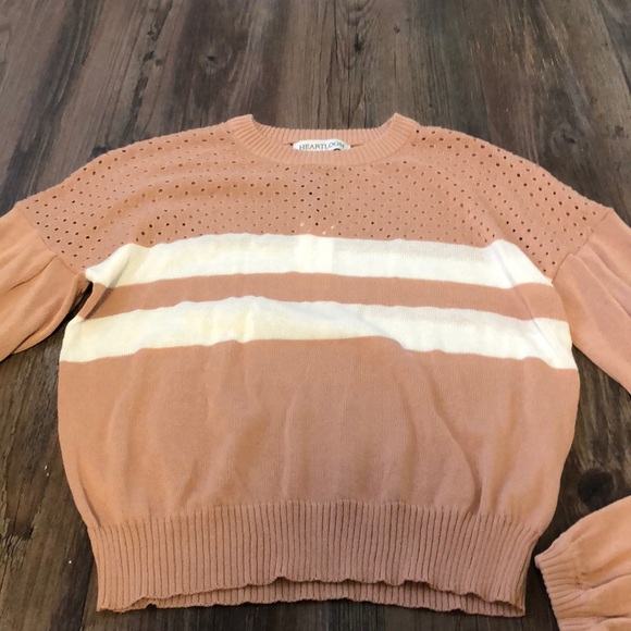 Heartloom Peyton Sweater - Picture 3 of 8